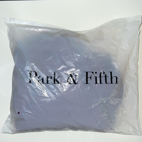 Park & Fifth Hastings Dress in Burgundy- Medium - Picture 11 of 11